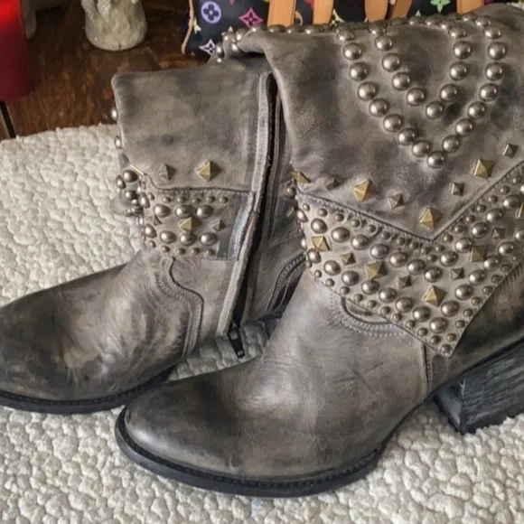 🎉OLD GRINGO STUDDED BOOTS - Picture 2 of 6